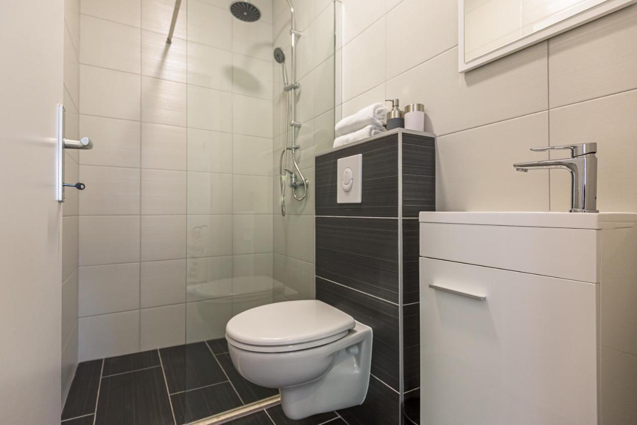 Luxury 2 Bedroom Apartment With Sea View Baška Voda Exterior foto