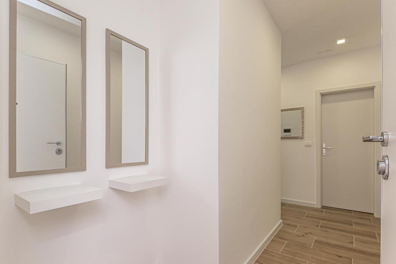 Luxury 2 Bedroom Apartment With Sea View Baška Voda Exterior foto